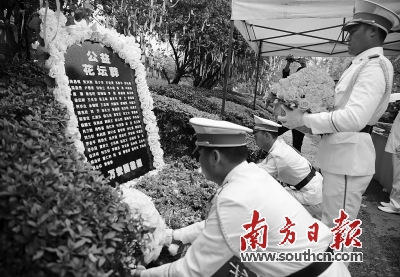 此次安葬的近百位逝者,全部是无人认领的