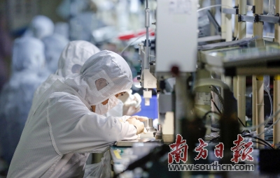 2018年经济半小时_经济半小时 2018